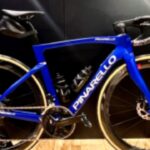 Impulse Blueに心を奪われて即決。PINARELLO F5購入の決め手となった1枚です。