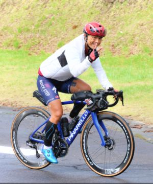PEAKS ROUND17に挑戦するツジケン。ピナレロF5で限界に挑みながらも笑顔でロードバイクイベントを満喫。